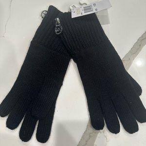 Michael Michael Kors logo zip gloves